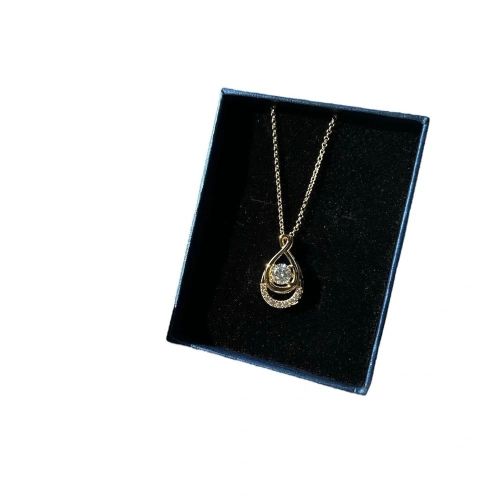 New 14k Gold 1.5 Carat Diamond (Moissanite) Pendant Necklace